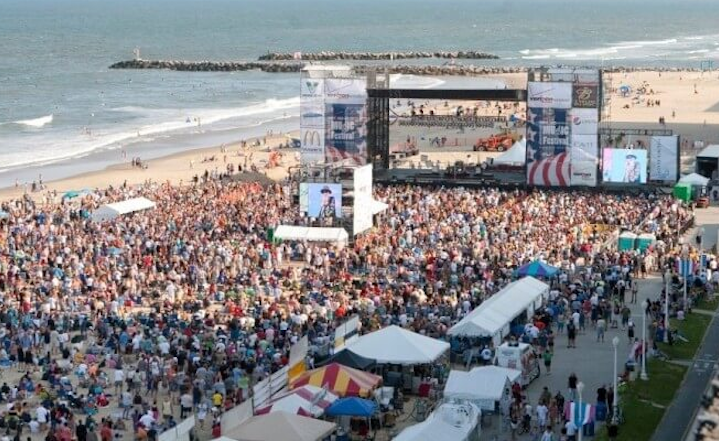 5th Street Beach Stage